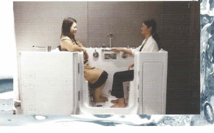 BS-32 two-person walk-in bathtub shown in use
